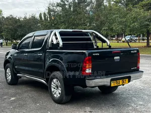 Toyota Hilux Vigo 2007 Black