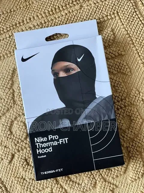 Nike Pro Therma-FIT Hood - 1
