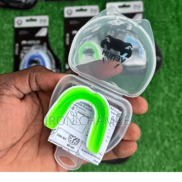Mouth Guard Mpya Kabisa - 1