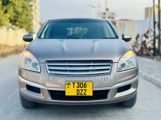 Nissan Dualis 2011 Silver - 1