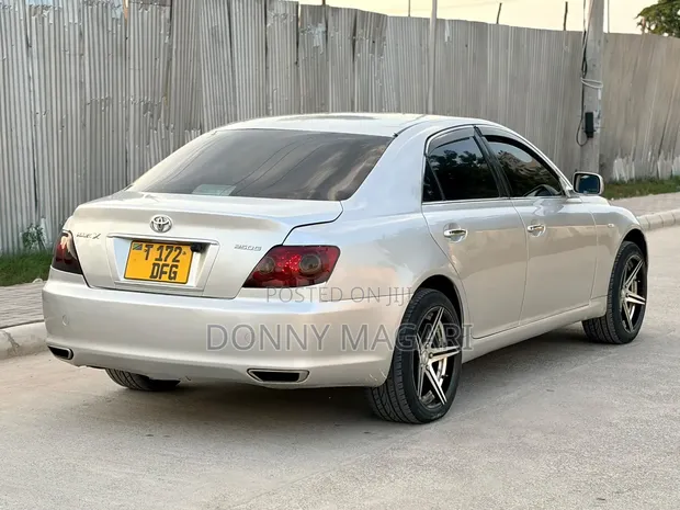 Toyota Mark X 2005 Silver - 1