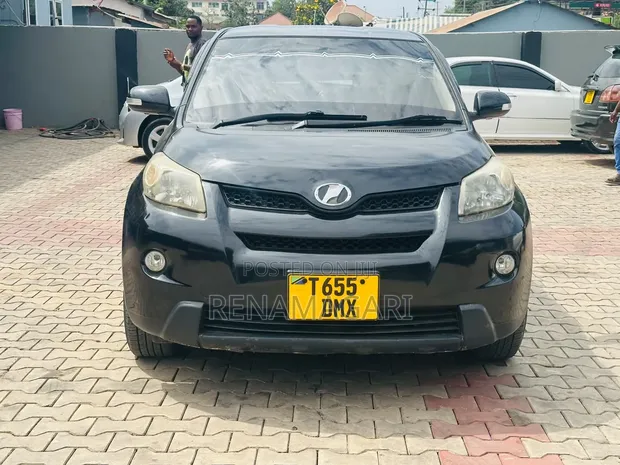 Toyota IST 2007 Nyeusi - 1