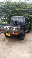 Toyota Land Cruiser Pickup 2022 - 2