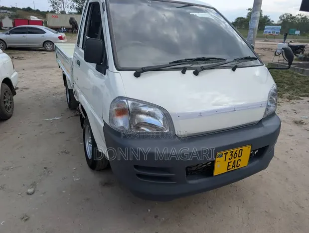 Toyota Townace Pickup 2018 Nyeupe - 1