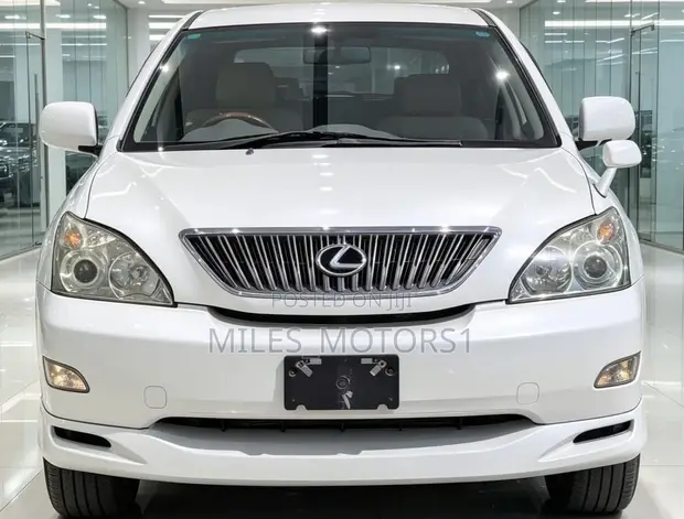 Toyota Harrier 2005 White - 1
