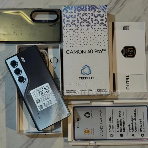 New Tecno Camon 40 Pro 5G 256GB Silver - 1