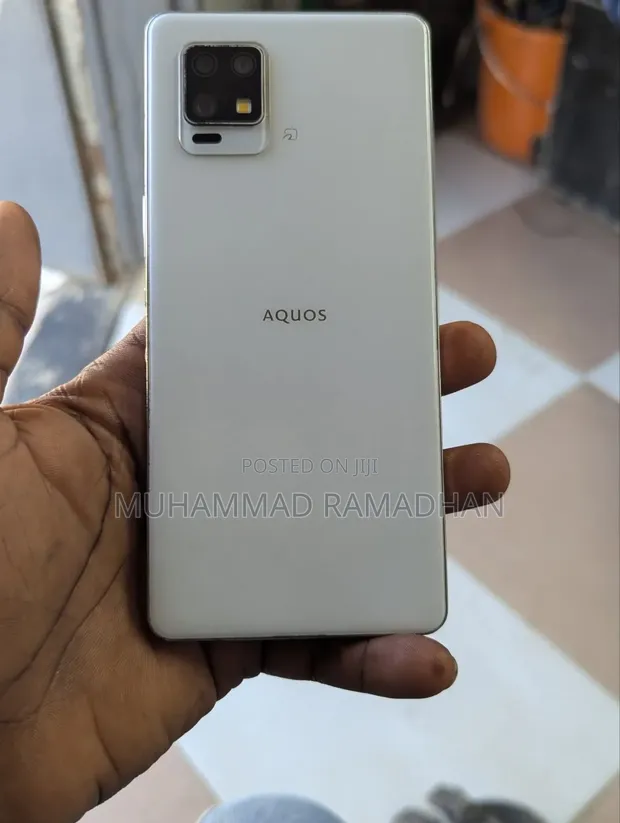 Sharp Aquos Zero6 128GB White (Used) - 1