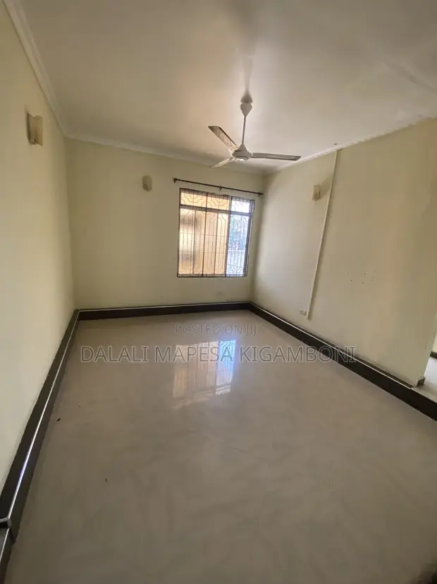 5 Bedroom House for Sale in Changanyikeni, Kigamboni - 1