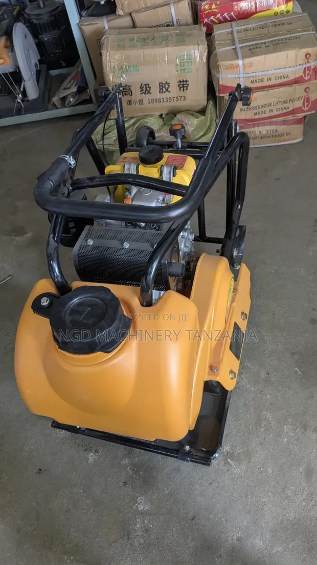 Star Construction Machinery Diesel Plate Compactor - 1