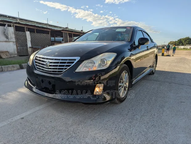 Toyota Crown 2010 Black - 1