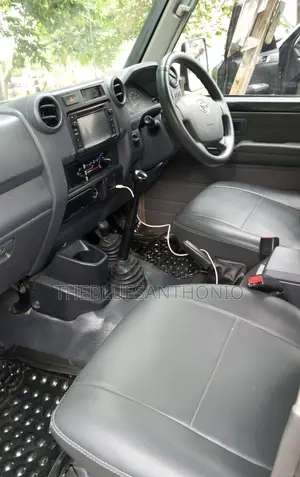 Toyota Land Cruiser Double Cabin 2022 Gray