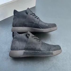New Caterpillar Shoes - Black
