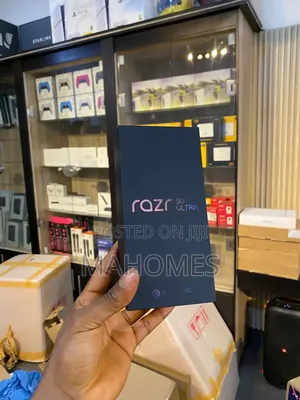New Motorola Razr 50 Ultra 512GB