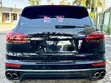 Porsche Cayenne S E-Hybrid 2017 Nyeusi - 2