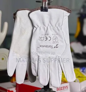 Delta Safety Gloves - Brand New