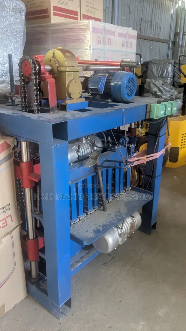 Automatic Concrete Block Making Machine - 1
