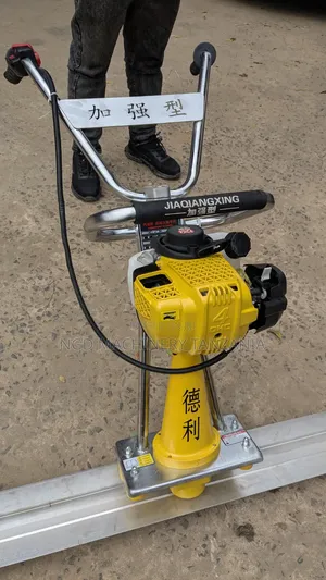 Gasoline Concrete Vibratory Screed