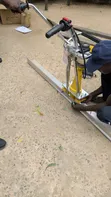 Gasoline Concrete Vibratory Screed - 2