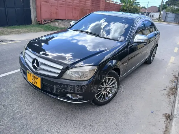 Mercedes-Benz C-Class 2007 Black - 1