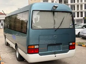 Toyota Coaster 1998 - 29 Seats
