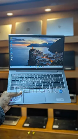 HP ZBook Firefly G8 Laptop - Intel Core i5, 16GB RAM, 512GB SSD