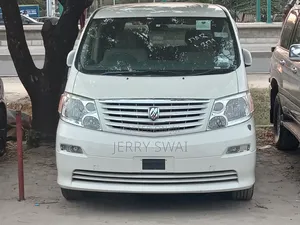 Toyota Alphard 2004 - Nyeupe