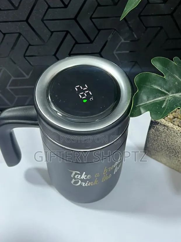 Coffee Mug with Temperature Display Lid - 1