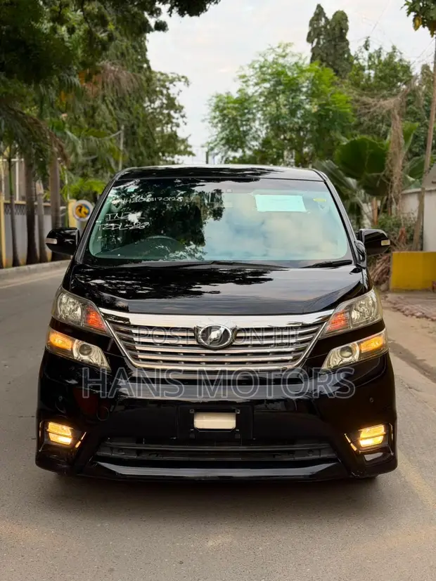 Toyota Alphard 2011 Black - 1