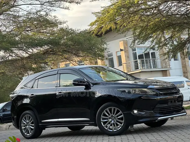 Toyota Harrier 2017 Black - 1