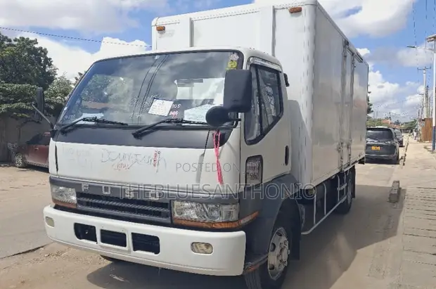 Mitsubishi Fuso Fighter Lori la Fridge - 1