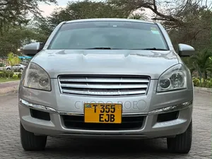 Nissan Dualis Crossrider 2010 Silver