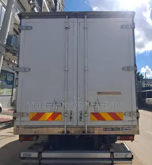 Mitsubishi Canter Refrigerator Truck - 2007 Model