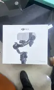 DJI Osmo RS 5 Stabilizer ya Kamera ya Kitaalamu - 1