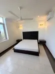 Furnished 3 Bedroom Apartment for Rent in Oyster Bay - 3