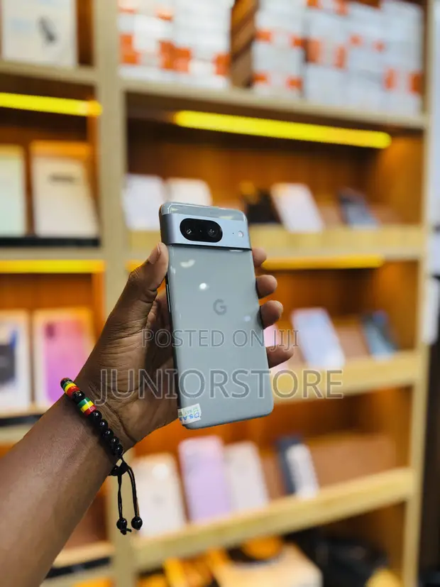 Google Pixel 8 128GB Green - 1