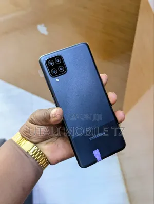 Samsung Galaxy A12 128GB Black (Refurbished)