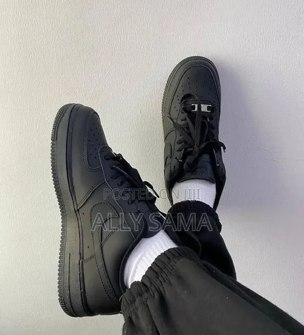 Men's Nike Air Force 1 Sneakers - 1