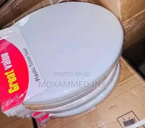 Plastic Toilet Seat - Carton of 10