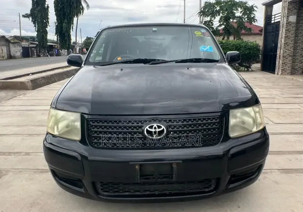 Toyota Probox 2004 Black - 1