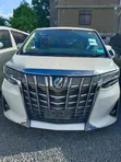 Toyota Alphard 2019 White - 4