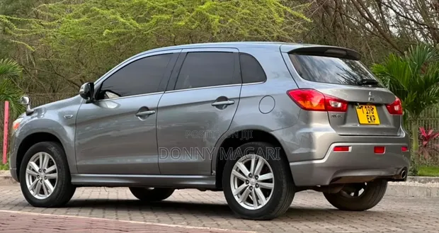 Mitsubishi RVR 2010 Gray - 1