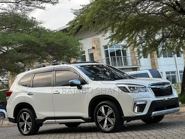 2020 Subaru Forester Limited AWD White - 1