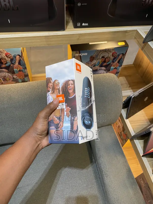 JBL Flip 7 Speaker - 1