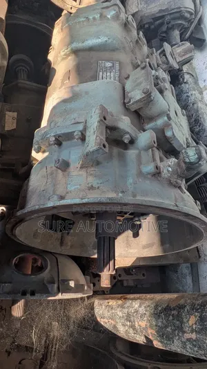 Used Sinotruk Howo Gearbox