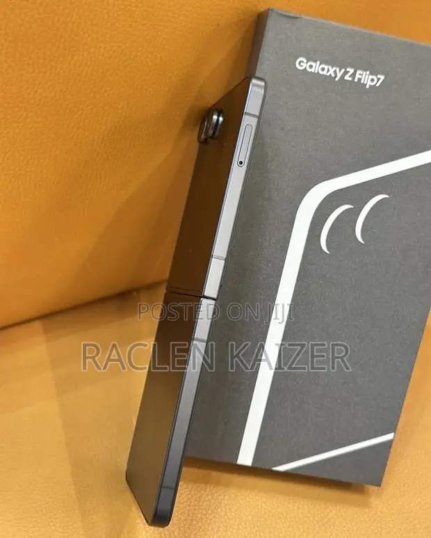 New Samsung Galaxy Z Fold7 256GB - 1