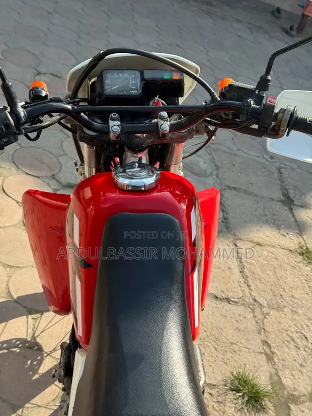 Honda XR650L 1999 Red - 1