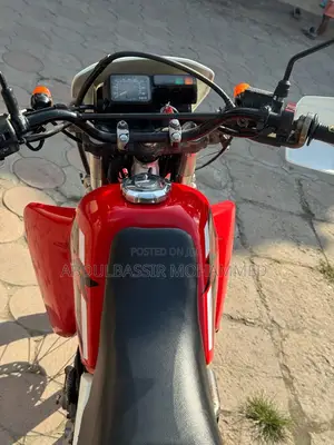 Honda XR650L 1999 Red