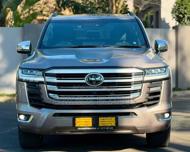 Toyota Land Cruiser 300 ZX 2024 Mpya - 1