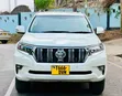 Toyota Land Cruiser Prado 2011 White - 1