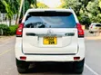 Toyota Land Cruiser Prado 2011 White - 2